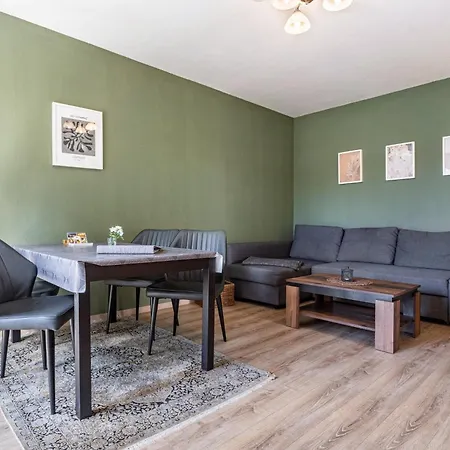 Bodden In Apartment *